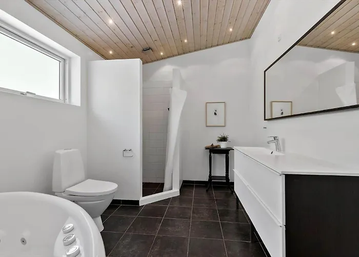 84264-ronde-enebaervej-4 *